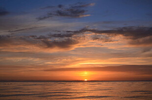 海上壮丽日落美景