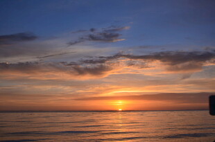 海上日落美景