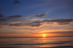 海上壮丽日落美景