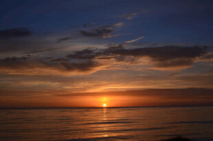 海上壮丽日落美景