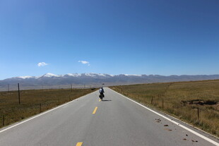 公路骑行 奔向远方美景