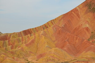 七彩斑斓的壮丽丹霞地貌