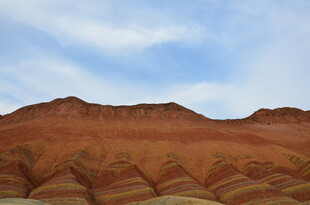 七彩斑斓的壮丽丹霞地貌