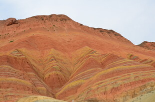 七彩斑斓的壮丽丹霞地貌