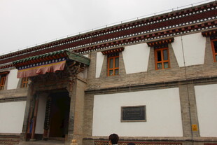 传统中式古建筑外观