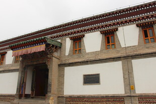 藏式风格建筑外观