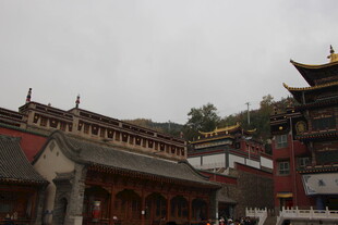 古色古香的中式传统建筑群