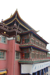 中式传统古建筑一角