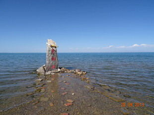 海边孤独灯塔 静谧海景