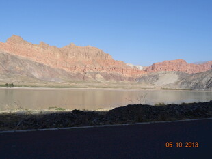 壮丽山景公路风光