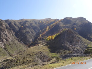 壮丽山景公路风光