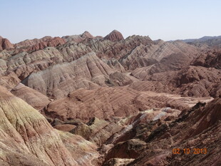 七彩斑斓的壮丽丹霞地貌