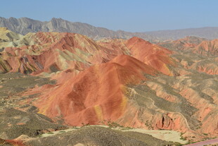 七彩丹霞地貌景观