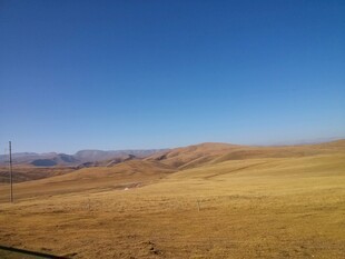 广袤荒原的开阔景致