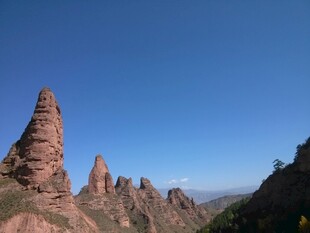 壮丽丹霞奇峰景观