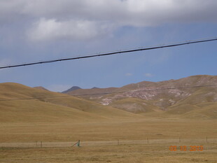 广袤荒原上的天际线