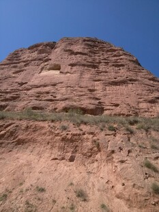 红色砂岩山丘景观