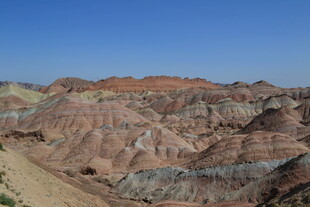 五彩斑斓的壮丽丹霞地貌
