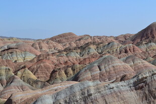 七彩丹霞地貌景观