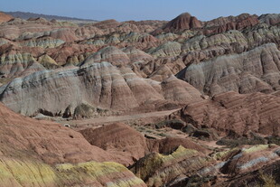 七彩丹霞地貌景观