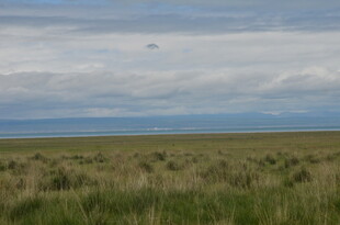 广袤草原与天际线景观