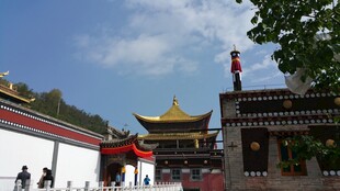 古色古香的中式寺庙建筑
