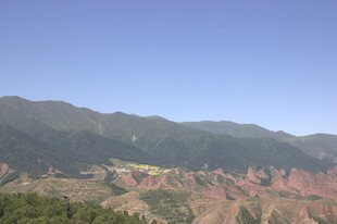 壮丽山景 色彩斑斓的山峦