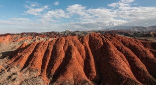 壮丽丹霞地貌景观