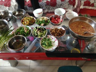 丰盛多样的中式美食盛宴