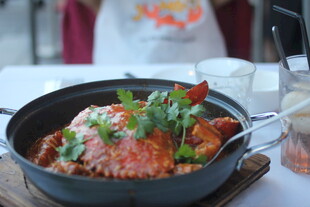 美味煎锅菜肴 香气四溢