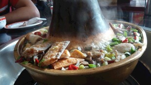 铜锅涮菜 热气腾腾美食