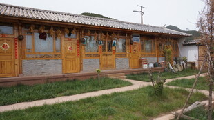 中式传统木屋庭院景观