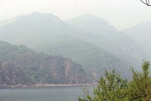 石林峡山水朦胧景