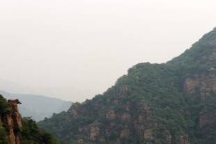 石林峡壮丽山峦景色