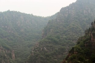 石林峡壮丽山峦景观