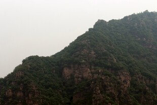 石林峡巍峨青山