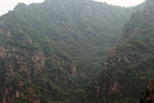 石林峡壮丽山峦景观