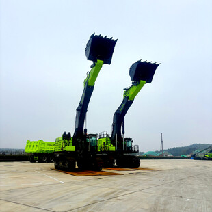 双机械臂挖掘机展示