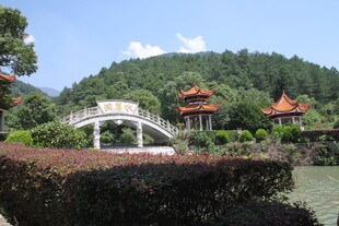 衡山中式园林景致优美