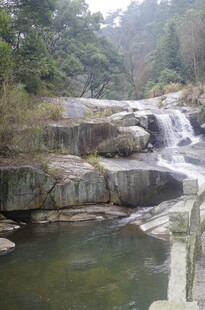 衡山山间溪流瀑布自然美景