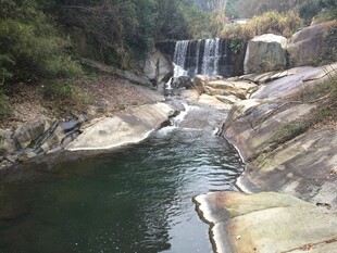 衡山山间溪流瀑布自然美景
