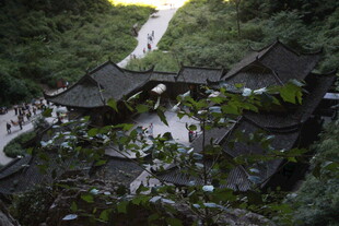 山间古村落 静谧水乡景致