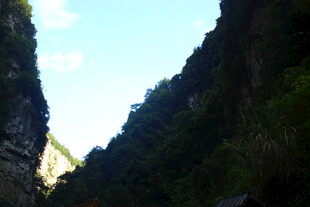 峡谷间的自然景致