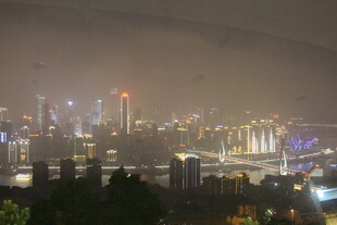 城市璀璨夜景俯瞰