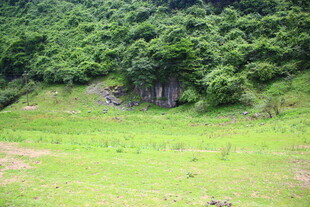 山间绿野 自然静谧之景