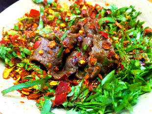 美味牛肉蔬菜拼盘