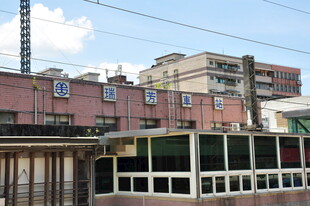 老旧建筑外观