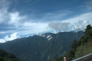 山间公路美景
