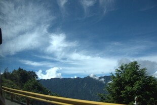 山间公路美景