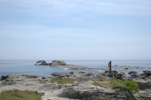 海边岩石景观